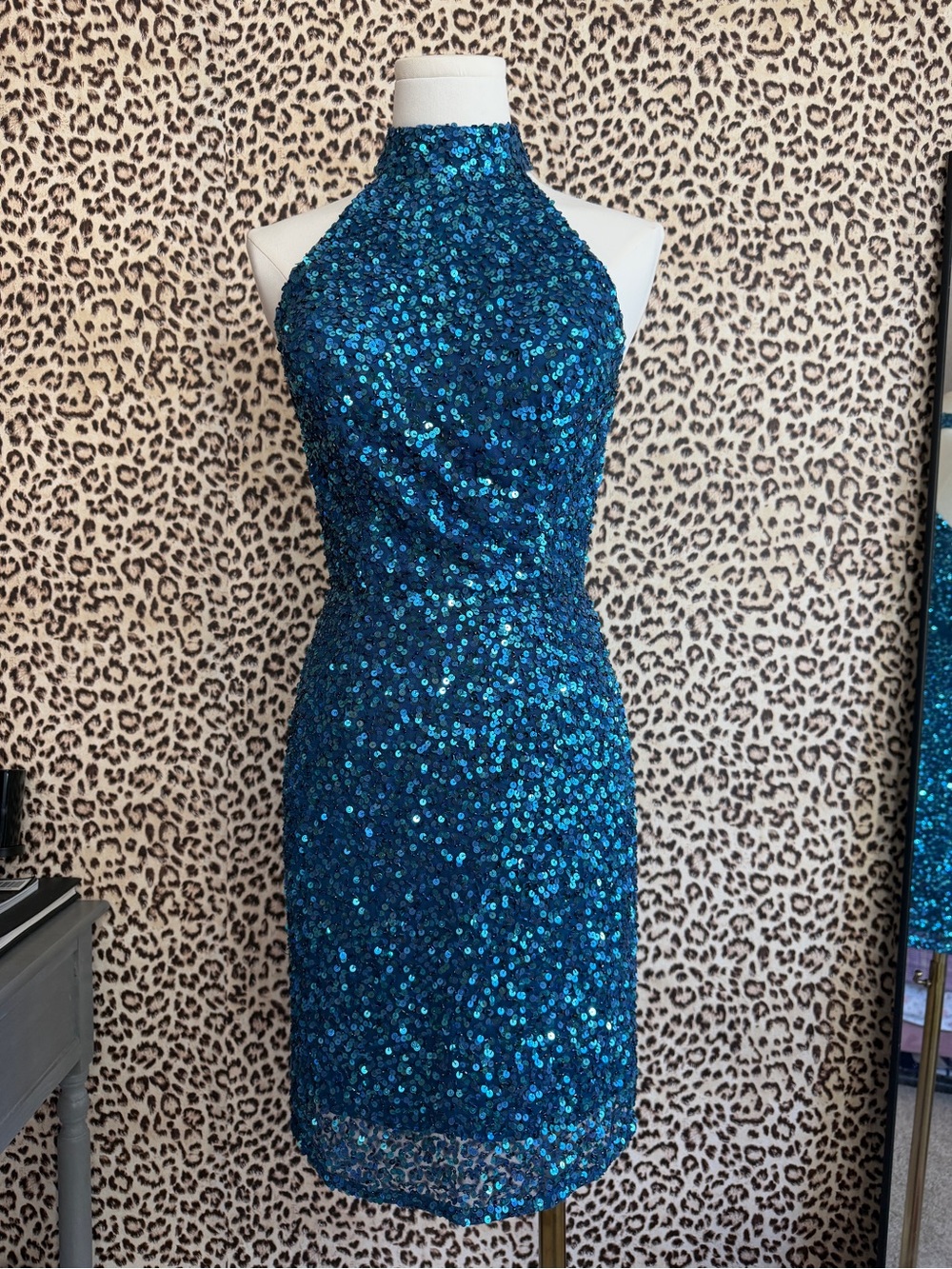 One-Shoulder Blue Sequin Cocktail Dress
